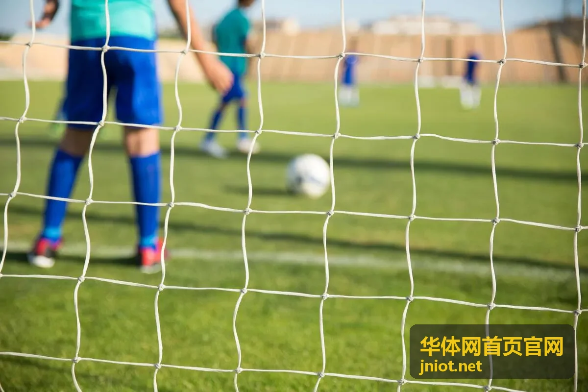 华体网首页官网夜间杯赛首回合回放与集锦封面